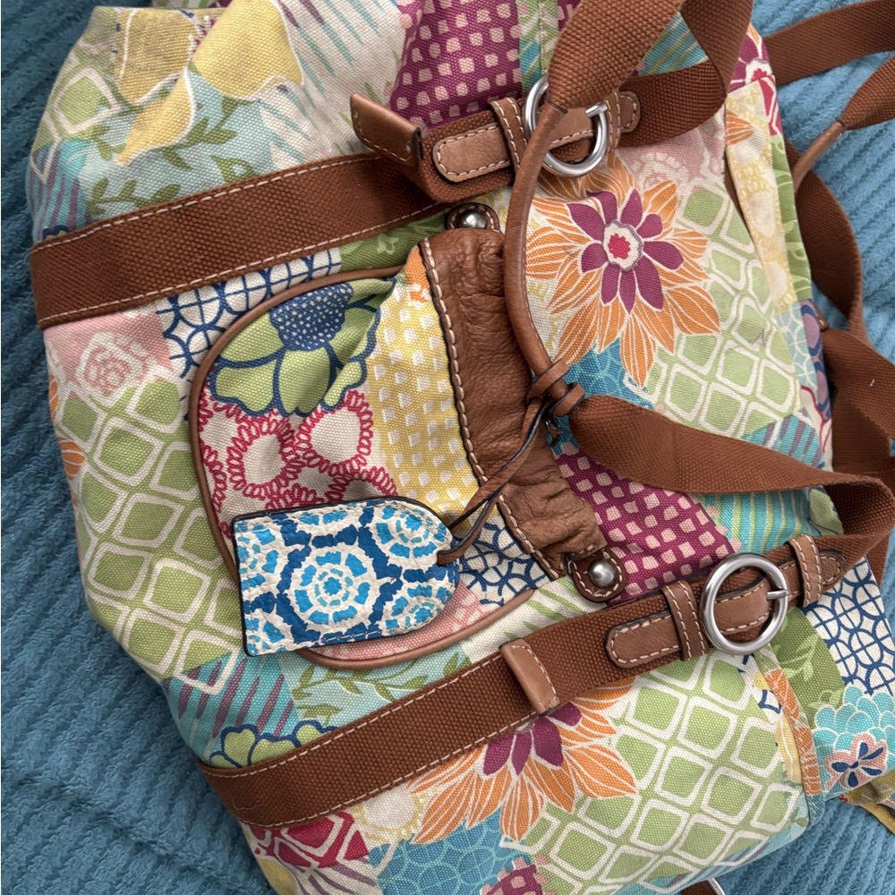 Vintage Fossil Brown Shoulder Bag with Artistic Patchwork Design